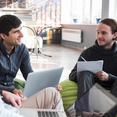 Background-customer-support-box-screen-1