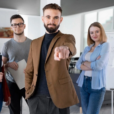 Background-promoting-collaboration-box-2