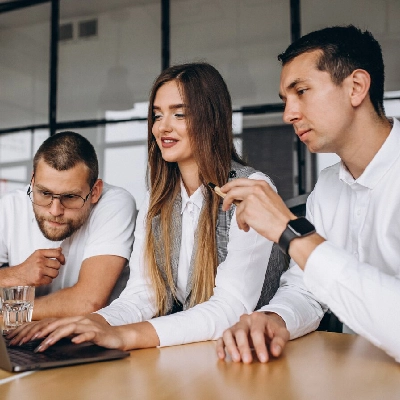 Background-live-chat-box-screen-1